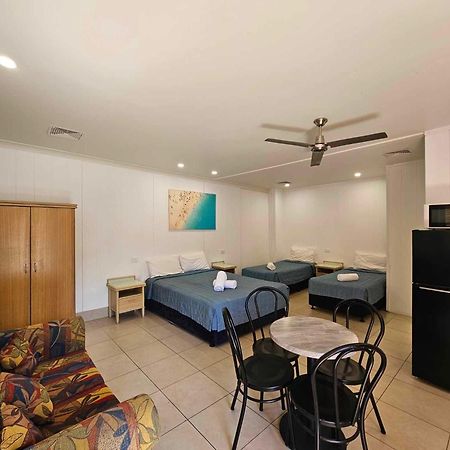 Chelsea Motor Inn Coffs Harbour Buitenkant foto