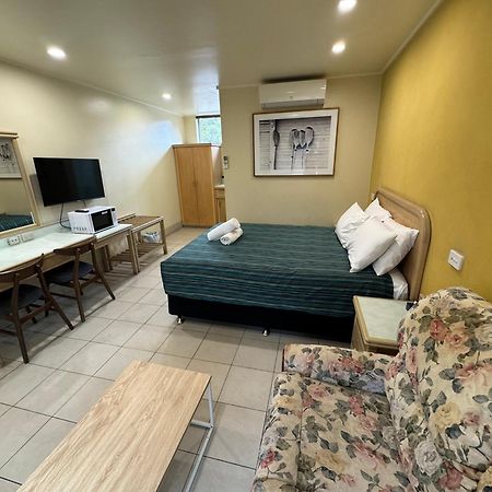 Chelsea Motor Inn Coffs Harbour Buitenkant foto
