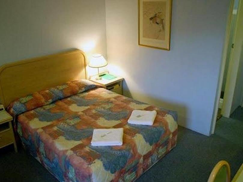 Chelsea Motor Inn Coffs Harbour Buitenkant foto